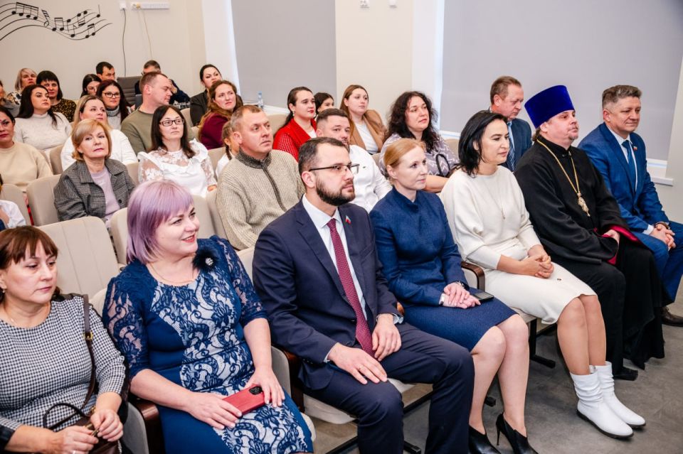 Открыли новый корпус Луганской детской музыкальной школы № 2 Открыли новый корпус Луганской детской музыкальной школы № 2