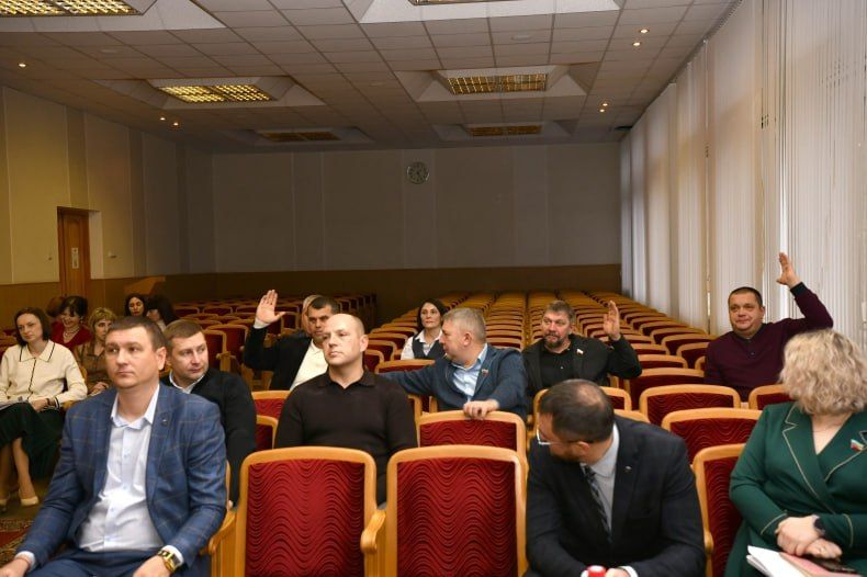 В большом зале Администрации состоялось совместное заседание постоянных комиссий Совета депутатов В большом зале Администрации состоялось совместное заседание постоянных комиссий Совета депутатов