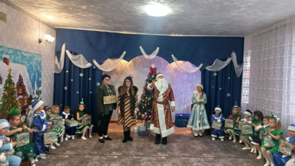 В дошкольных образовательных учреждениях г. Ровеньки прошли новогодние утренники В дошкольных образовательных учреждениях г. Ровеньки прошли новогодние утренники