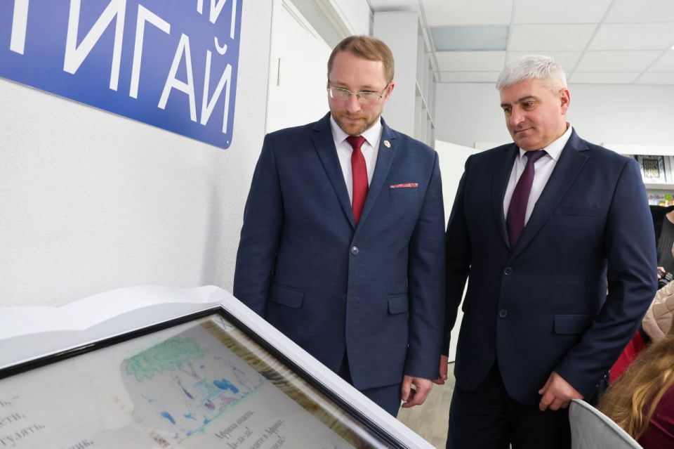 В Беловодске открылась модельная библиотека нового поколения! В Беловодске открылась модельная библиотека нового поколения!