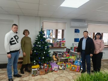 В преддверии новогодних праздников в Лисичанске прошла акция помощи детям