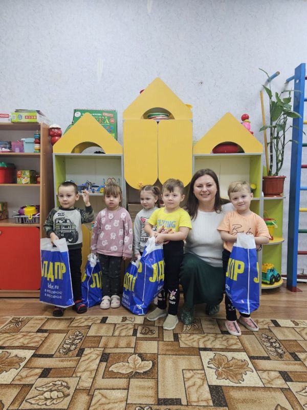 Галина Дуброва: Где живет самое настоящее Новогодье? В детском саду! Галина Дуброва: Где живет самое настоящее Новогодье? В детском саду!