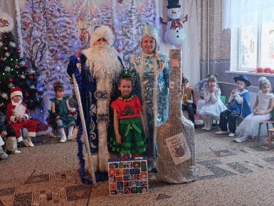 В дошкольной группе сокращенного дня «Теремок» Городищенской средней школы № 23 прошел детский новогодний утренник