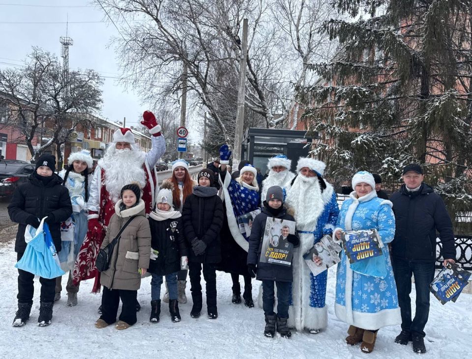 Дед Мороз ЛДПР: в суете, да не в обиде! Дед Мороз ЛДПР: в суете, да не в обиде!