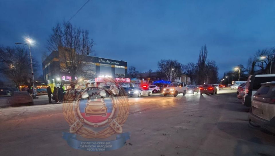 В Лутугино водитель авто сбил девочку-подростка В Лутугино водитель авто сбил девочку-подростка