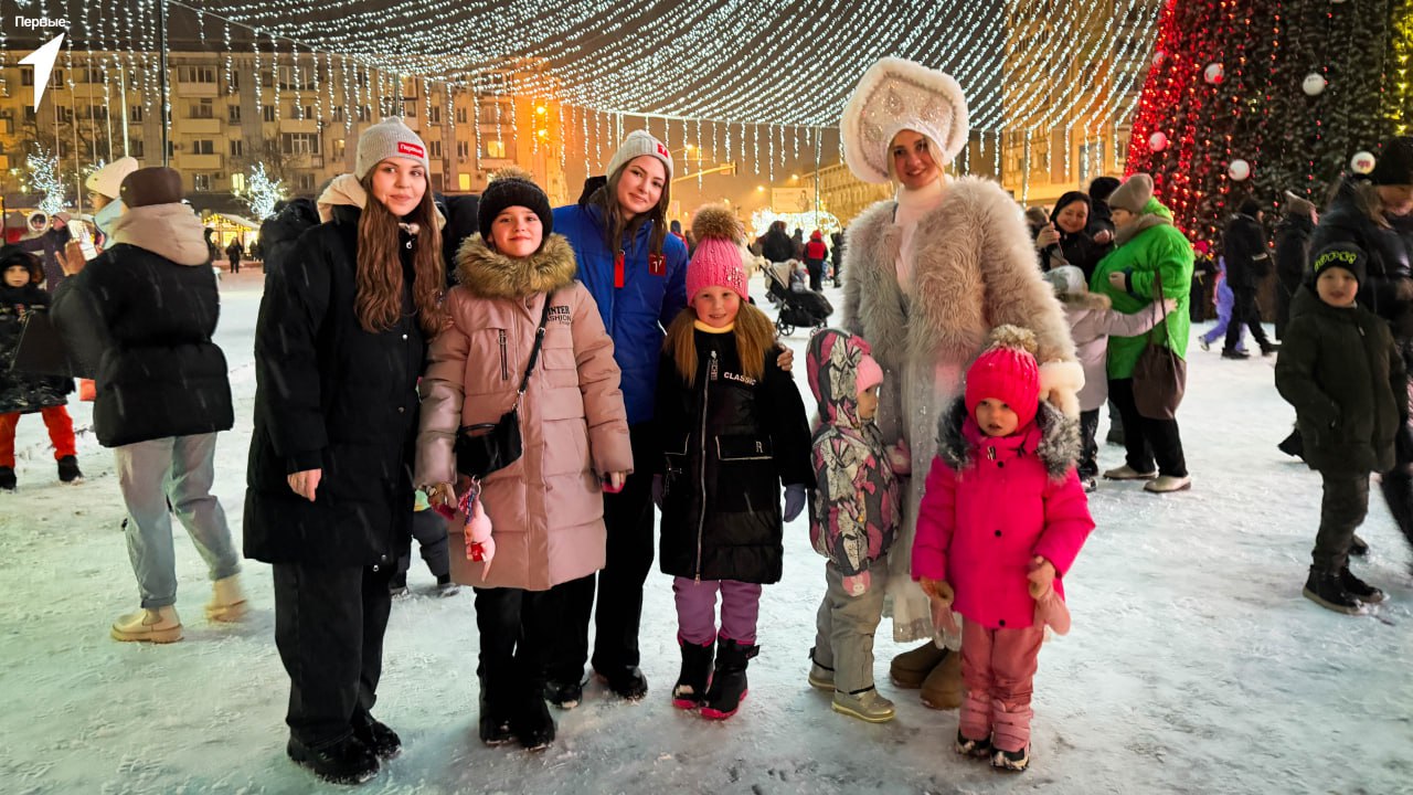 Первые на главной новогодней ёлке Республики Первые на главной новогодней ёлке Республики