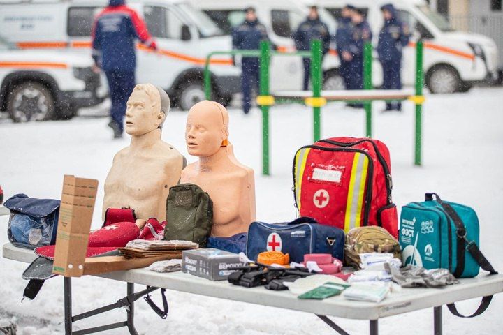 Для тех, кто служит людям: В Луганске открылся новый учебный центр для спасателей-добровольцев Для тех, кто служит людям: В Луганске открылся новый учебный центр для спасателей-добровольцев