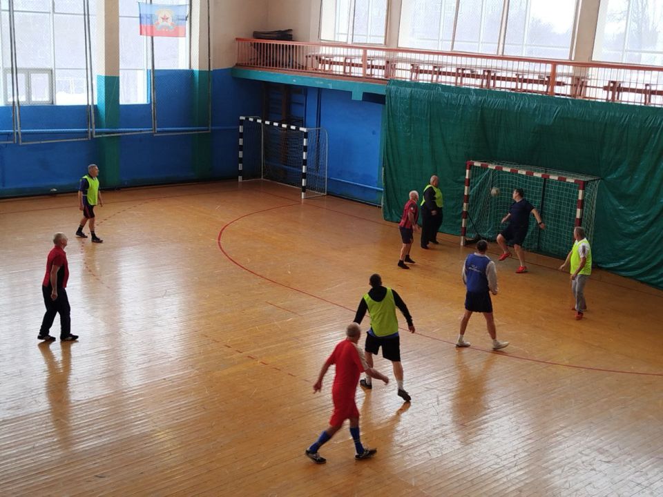 28 декабря в Брянковской специализированной школе олимпийского резерва царила атмосфера спортивного азарта и теплой памяти 28 декабря в Брянковской специализированной школе олимпийского резерва царила атмосфера спортивного азарта и теплой памяти