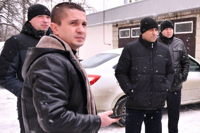 В Администрации Свердловского муниципального округа ЛНР проведена практическая тренировка при получении сигнала: «Захват заложников!» В Администрации Свердловского муниципального округа ЛНР проведена практическая тренировка при получении сигнала: «Захват заложников!»