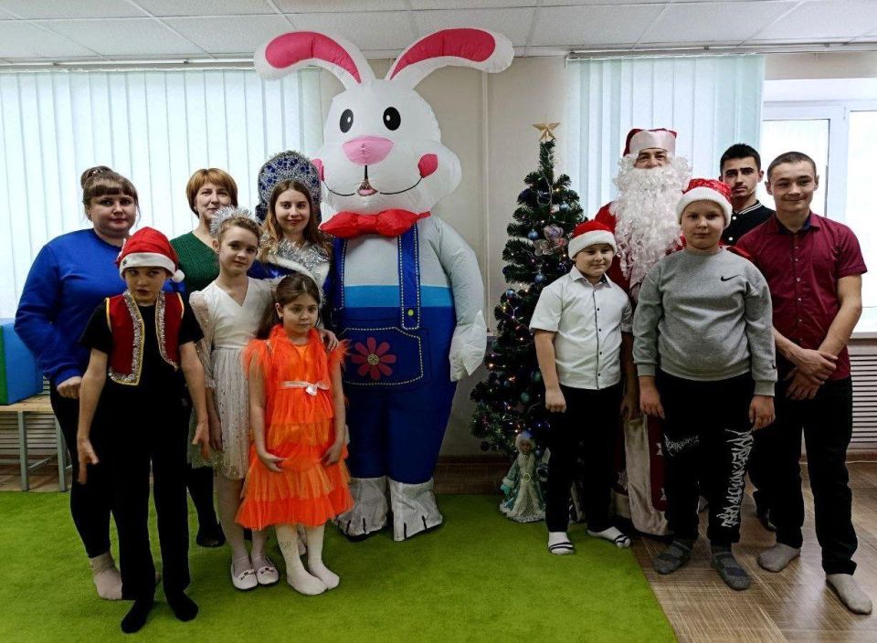 Новоайдарский центр «Развитие» поблагодарил представителя Тамбовской области за приобретение украшений на праздник Новоайдарский центр «Развитие» поблагодарил представителя Тамбовской области за приобретение украшений на праздник