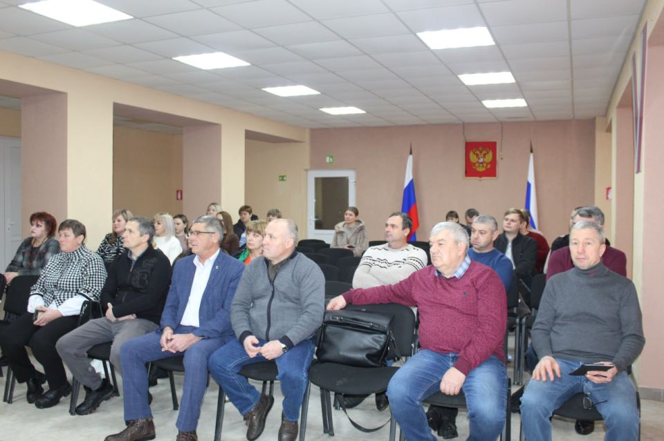 Виталий Коваленко: Сегодня первый заместитель Главы администрации Николай Вербицкий провел аппаратное совещание с начальниками структурных подразделений администрации, руководителями предприятий, учреждений и организаций... Виталий Коваленко: Сегодня первый заместитель Главы администрации Николай Вербицкий провел аппаратное совещание с начальниками структурных подразделений администрации, руководителями предприятий, учреждений и организаций...