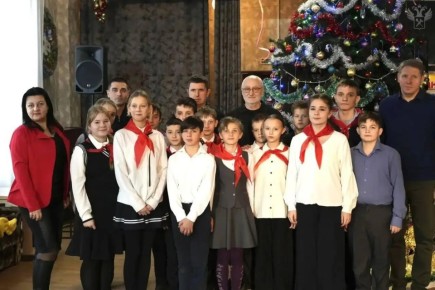 Заместитель руководителя ФТС России Олег Губайдулин посетил Лутугинскую школу-интернат