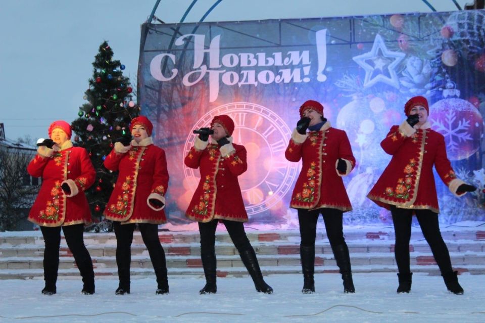 В Беловодском МО состоялось открытие главной елки В Беловодском МО состоялось открытие главной елки