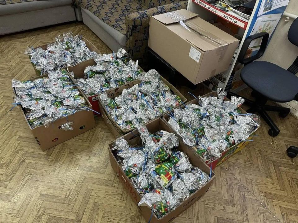 Новогодние подарки из Бугульмы отправятся детям Лисичанска и Рубежного Новогодние подарки из Бугульмы отправятся детям Лисичанска и Рубежного