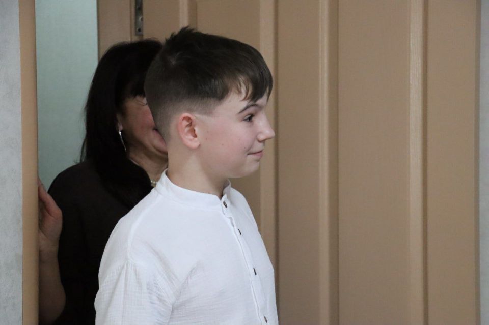 Яна Сылкина: Сегодня посетили сына погибшего Героя Алюрова Олега Вячеславовича - Дениса Яна Сылкина: Сегодня посетили сына погибшего Героя Алюрова Олега Вячеславовича - Дениса