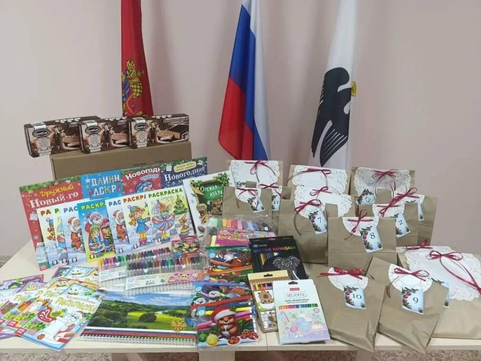 Чернухинские ребята получили посылку добра от оренбуржцев Чернухинские ребята получили посылку добра от оренбуржцев