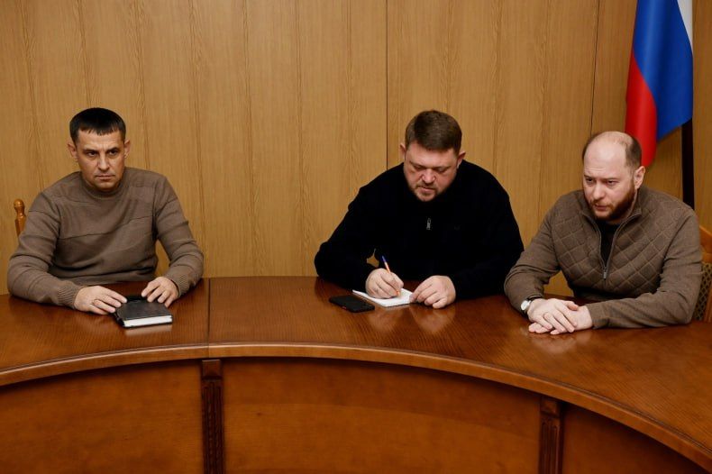 ВрИП Главы округа провёл совещание с представителями Красноярского края ВрИП Главы округа провёл совещание с представителями Красноярского края