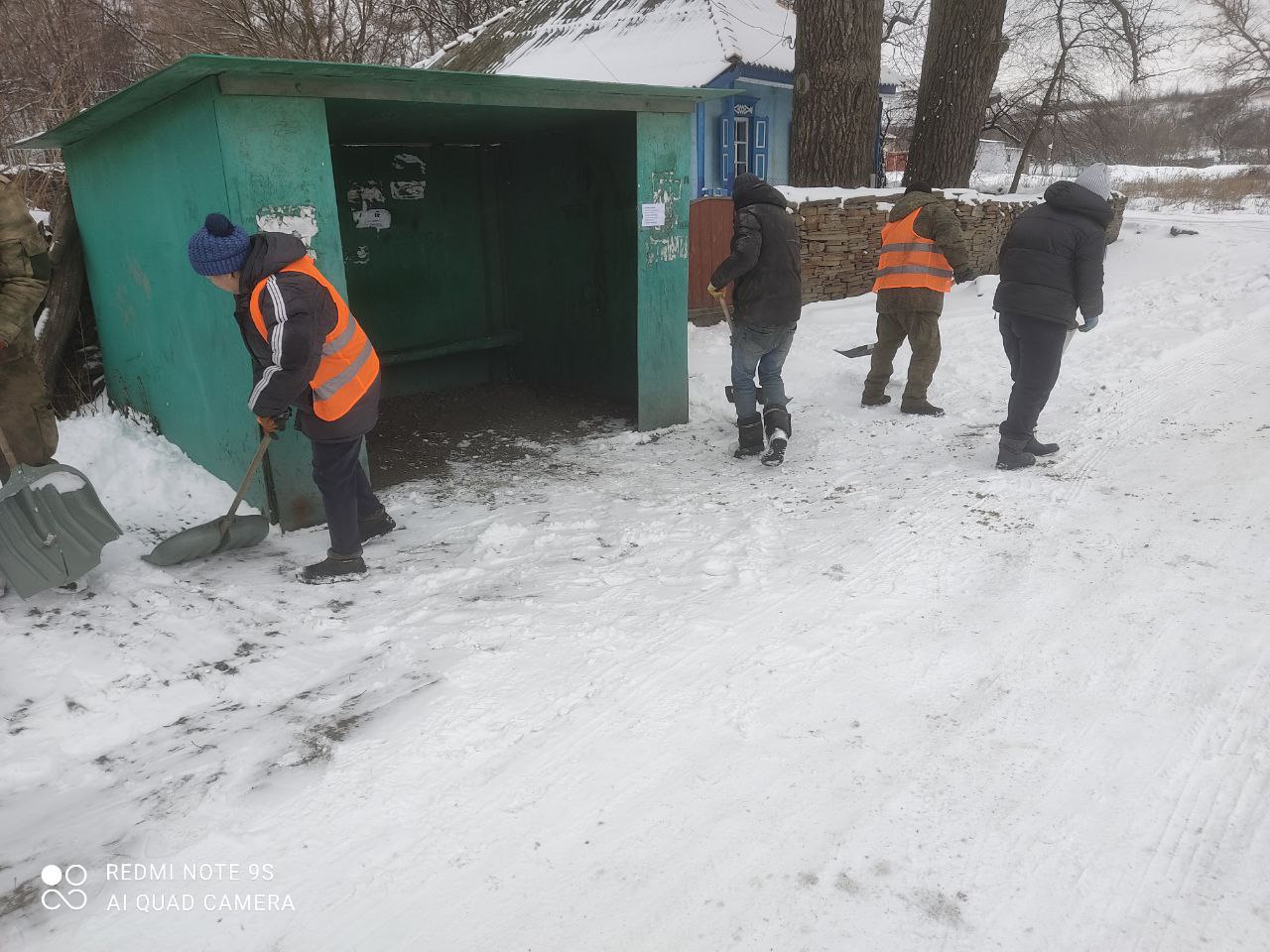Нагольно-Тарасовка: Коммунальщики наводят порядок на улицах Нагольно-Тарасовка: Коммунальщики наводят порядок на улицах