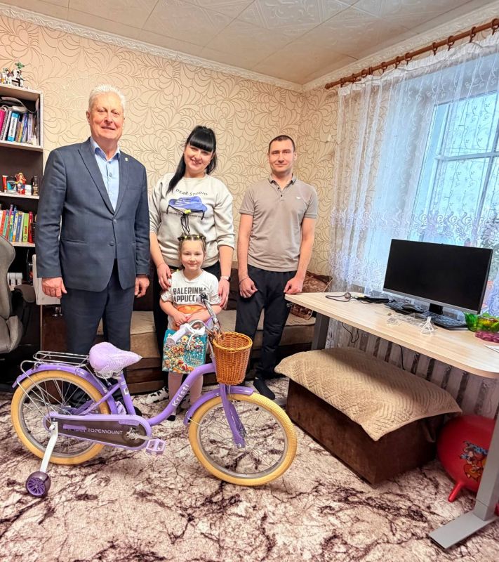 Сергей Козенко: В рамках Всероссийской акции «Ёлка желаний» помог осуществить заветную мечту 5-летней Стефании из Краснодона Сергей Козенко: В рамках Всероссийской акции «Ёлка желаний» помог осуществить заветную мечту 5-летней Стефании из Краснодона