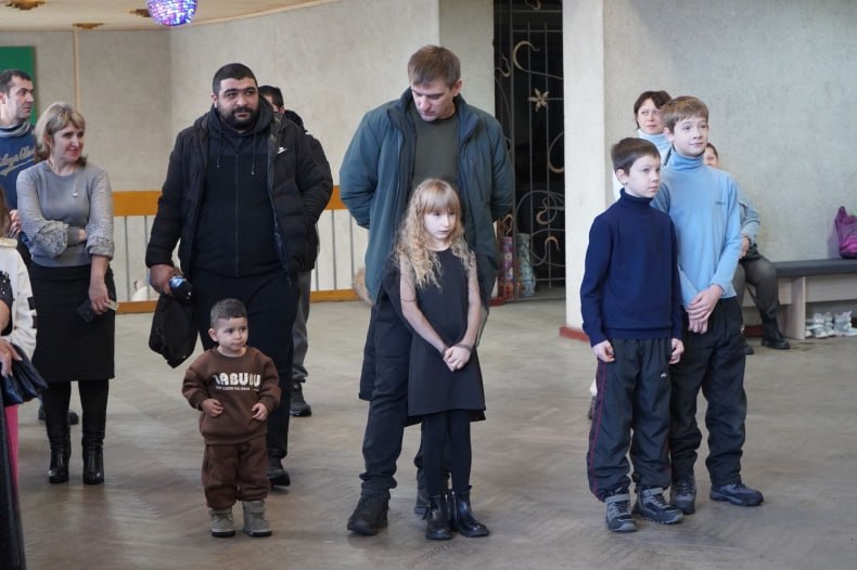 Утренник в ДК им. Свердлова подарил радость детям Защитников Отечества и сладкие подарки от Республики Тыва Утренник в ДК им. Свердлова подарил радость детям Защитников Отечества и сладкие подарки от Республики Тыва