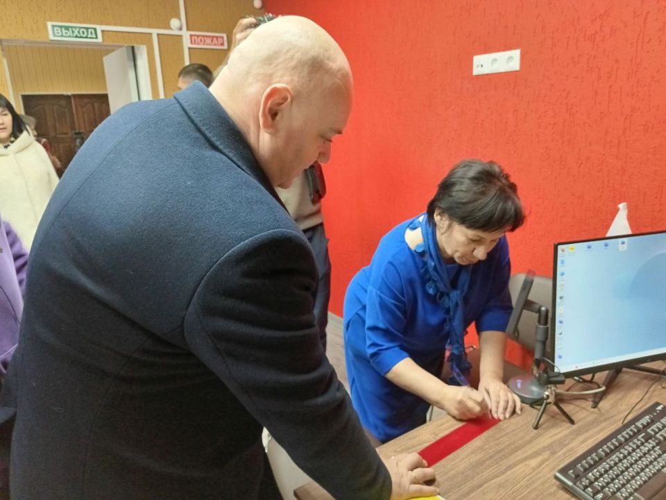 В Ровеньках открылось новое отделение МФЦ В Ровеньках открылось новое отделение МФЦ