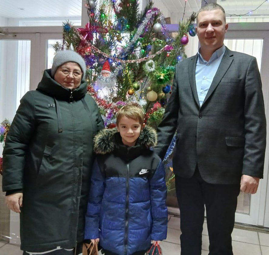 Альберт Зинченко: Благодаря всероссийской акции «Елка желаний» исполняются детские мечты Альберт Зинченко: Благодаря всероссийской акции «Елка желаний» исполняются детские мечты