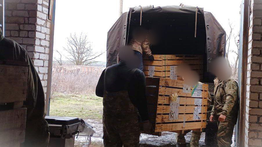 В преддверии Новогодних праздников и в рамках акции «Za Победу!» волонтёры Беловодского МО вместе с добровольцами из Москвы и Тамбова поддерживают моральный дух раненых бойцов, создавая атмосферу праздничного настроения В преддверии Новогодних праздников и в рамках акции «Za Победу!» волонтёры Беловодского МО вместе с добровольцами из Москвы и Тамбова поддерживают моральный дух раненых бойцов, создавая атмосферу праздничного настроения