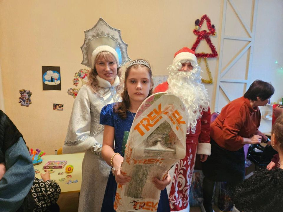 Новогодней сказкой стал волшебный утренник для особенных детей в Стаханове Новогодней сказкой стал волшебный утренник для особенных детей в Стаханове
