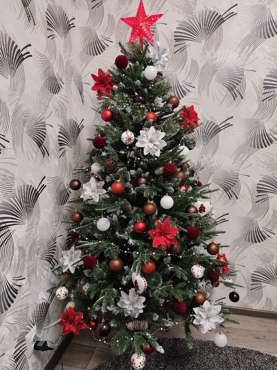 61 Лучшая новогодняя ёлка 61 Лучшая новогодняя ёлка