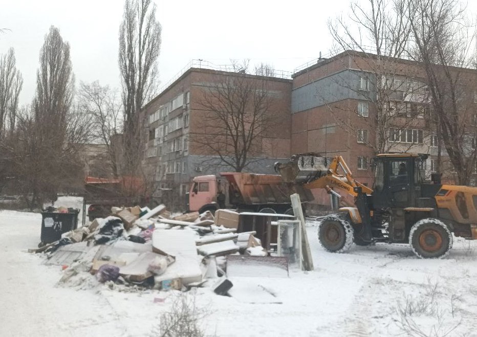 МУП «Служба дорожного хозяйства и благоустройства города Алчевска ЛНР» проведены работы на территории города по уборке и благоустройству (ул МУП «Служба дорожного хозяйства и благоустройства города Алчевска ЛНР» проведены работы на территории города по уборке и благоустройству (ул