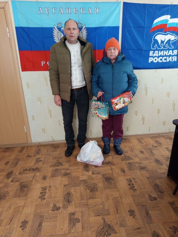 Вячеслав Третьяков: В год Защитника Отечества отдел по жизнеобеспечению "Епифановка", охватывающий населенные пункты Боровеньки, Кудряшовка и Варваровка Кременского муниципального округа, в рамках новогодней акции состоялась... Вячеслав Третьяков: В год Защитника Отечества отдел по жизнеобеспечению "Епифановка", охватывающий населенные пункты Боровеньки, Кудряшовка и Варваровка Кременского муниципального округа, в рамках новогодней акции состоялась...