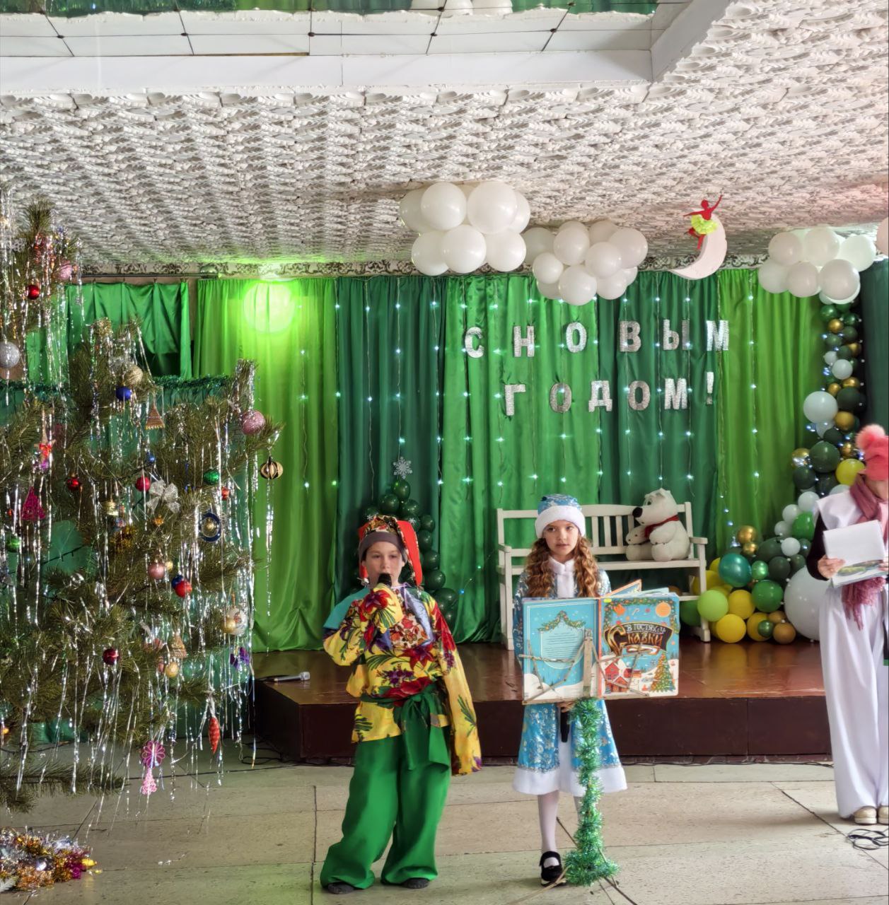 В Булавиновском сельском доме культуры царила атмосфера настоящего праздника! В Булавиновском сельском доме культуры царила атмосфера настоящего праздника!