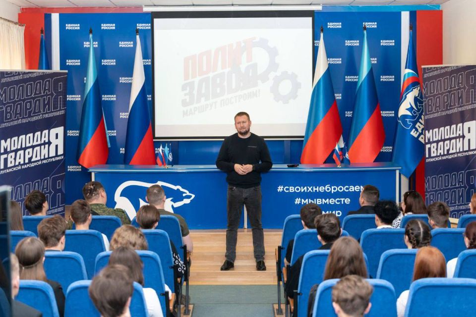 С наступающим Новым годом, друзья! С наступающим Новым годом, друзья!