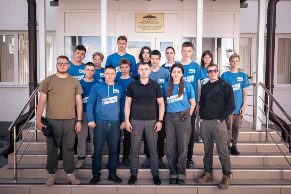 С наступающим Новым годом, друзья! С наступающим Новым годом, друзья!