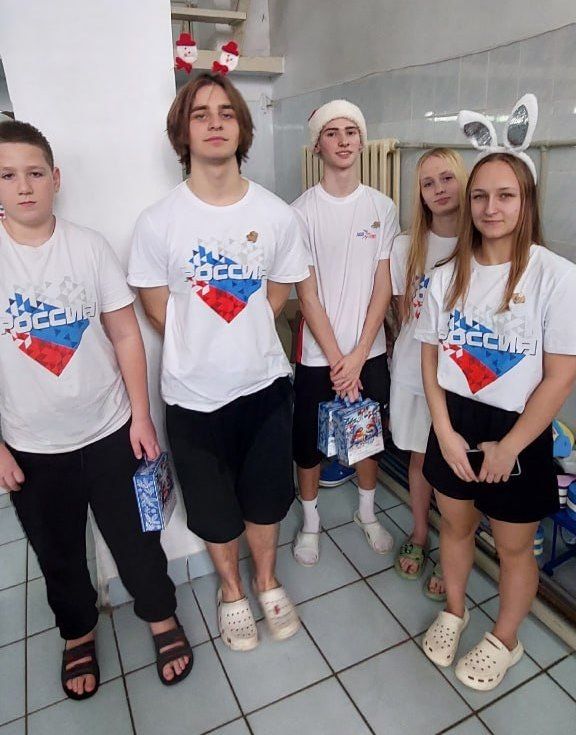 В Алчевске состоялось физкультурно-развлекательное мероприятие «Новогодние старты на воде» В Алчевске состоялось физкультурно-развлекательное мероприятие «Новогодние старты на воде»