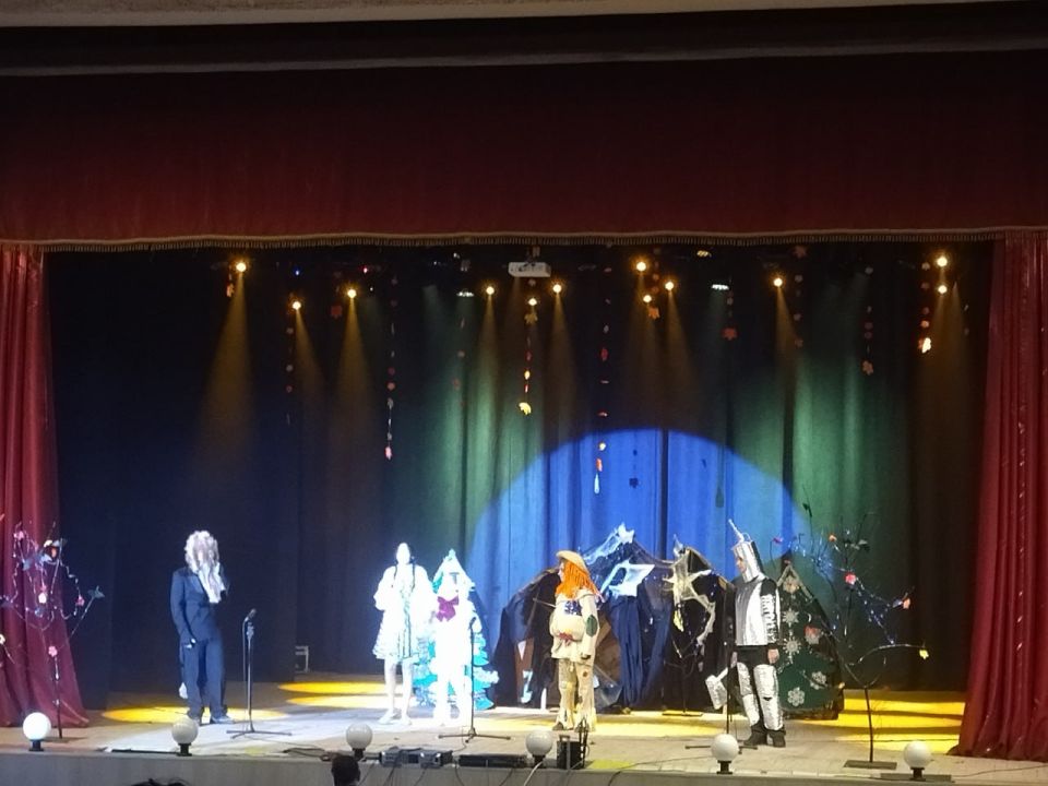 В первые дни нового года, 2 и 3 января, Дворец культуры им. О. Кошевого в городе Суходольске станет настоящим центром праздничных мероприятий для юных жителей В первые дни нового года, 2 и 3 января, Дворец культуры им. О. Кошевого в городе Суходольске станет настоящим центром праздничных мероприятий для юных жителей