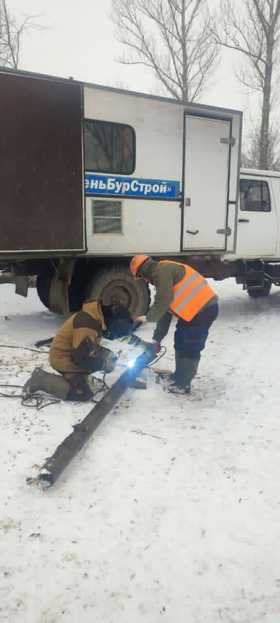 Бригада ООО «Тюменьбурстрой» шефа-региона продолжает аварийно-восстановительные работы на сетях водоснабжения и водоотведения на территории Краснодонского муниципального округа Бригада ООО «Тюменьбурстрой» шефа-региона продолжает аварийно-восстановительные работы на сетях водоснабжения и водоотведения на территории Краснодонского муниципального округа