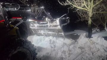 Андрей Рубанцов: Неустанная борьба со снежной стихией в городском округе: МУП "ЖЭК" работает в усиленном режиме!