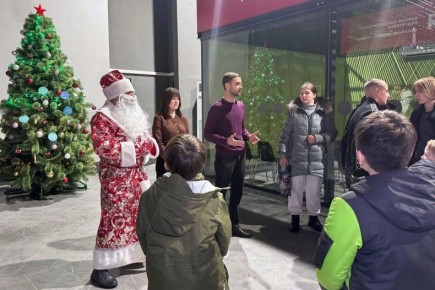 Детям из Свердловского семейного центра подарили просмотр премьеры мультфильма