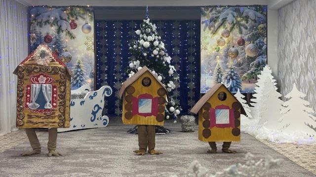 Эхо новогоднего чуда…. Утренники отгремели, но новогоднее настроение в детских садах Алчевска никуда не ушло! На фотографиях из детского сада № 48 «Катюша» - наши маленькие герои в ярких костюмах, их сияющие глаза у ёлки и... Эхо новогоднего чуда…. Утренники отгремели, но новогоднее настроение в детских садах Алчевска никуда не ушло! На фотографиях из детского сада № 48 «Катюша» - наши маленькие герои в ярких костюмах, их сияющие глаза у ёлки и...