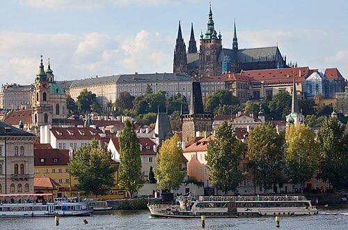 Еще одна зрада. Чехия отказывается от дальнейшей прямой финансовой помощи Украине