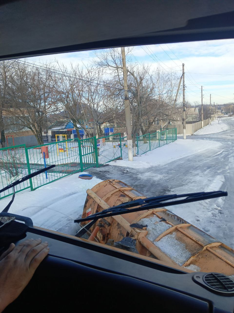 Андрей Рубанцов: Коммунальные службы продолжают приводить дороги посёлков городского округа в соответствие после ночной непогоды Андрей Рубанцов: Коммунальные службы продолжают приводить дороги посёлков городского округа в соответствие после ночной непогоды