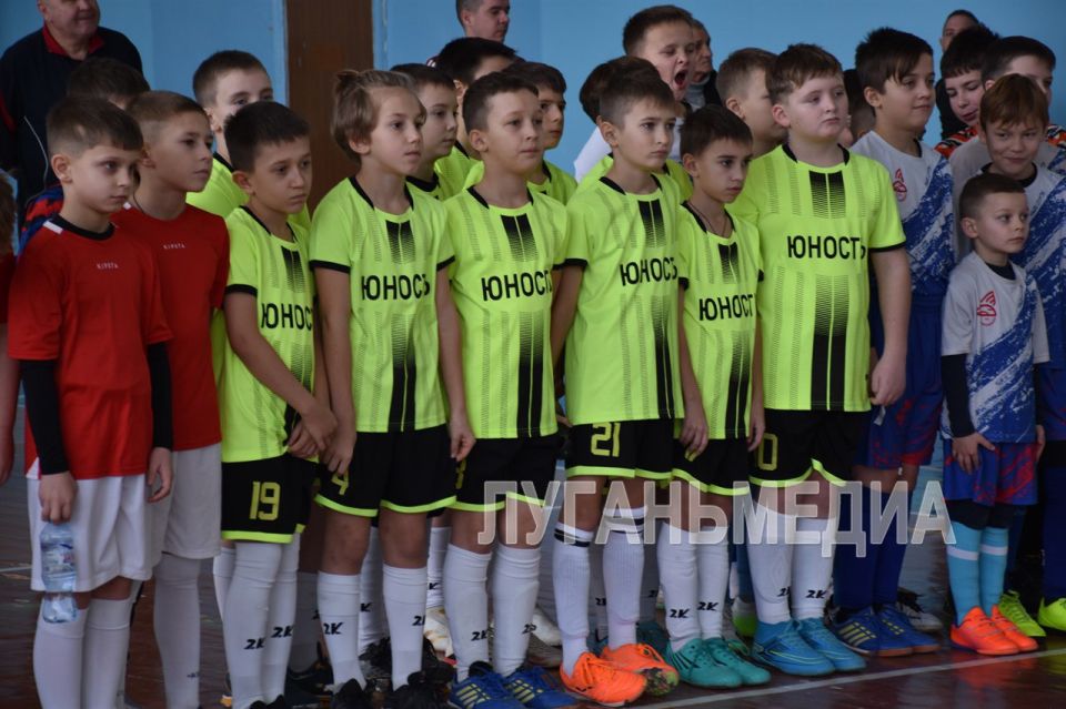 В Первомайске состоялся Открытый рождественский турнир по мини-футболу среди команд юношей 2014-2015 г.р В Первомайске состоялся Открытый рождественский турнир по мини-футболу среди команд юношей 2014-2015 г.р