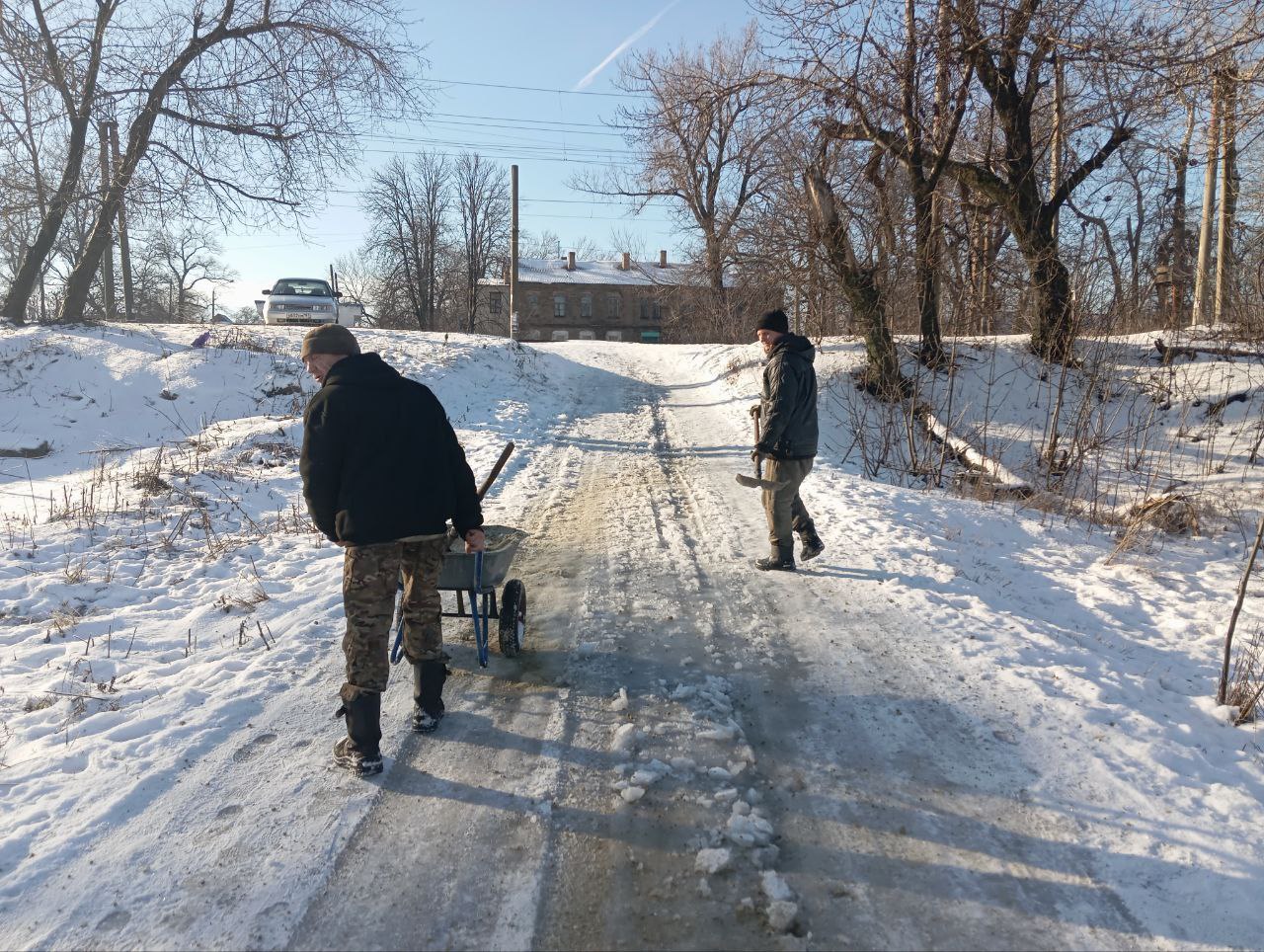 Обеспечение безопасности дорожного движения в пгт Новодарьевка! Обеспечение безопасности дорожного движения в пгт Новодарьевка!