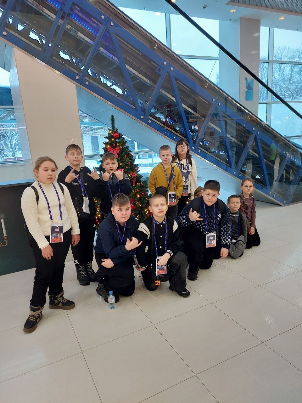 Навстречу чудесам: более 80 детей героев из ЛНР посетили главные ёлки страны в Москве Навстречу чудесам: более 80 детей героев из ЛНР посетили главные ёлки страны в Москве