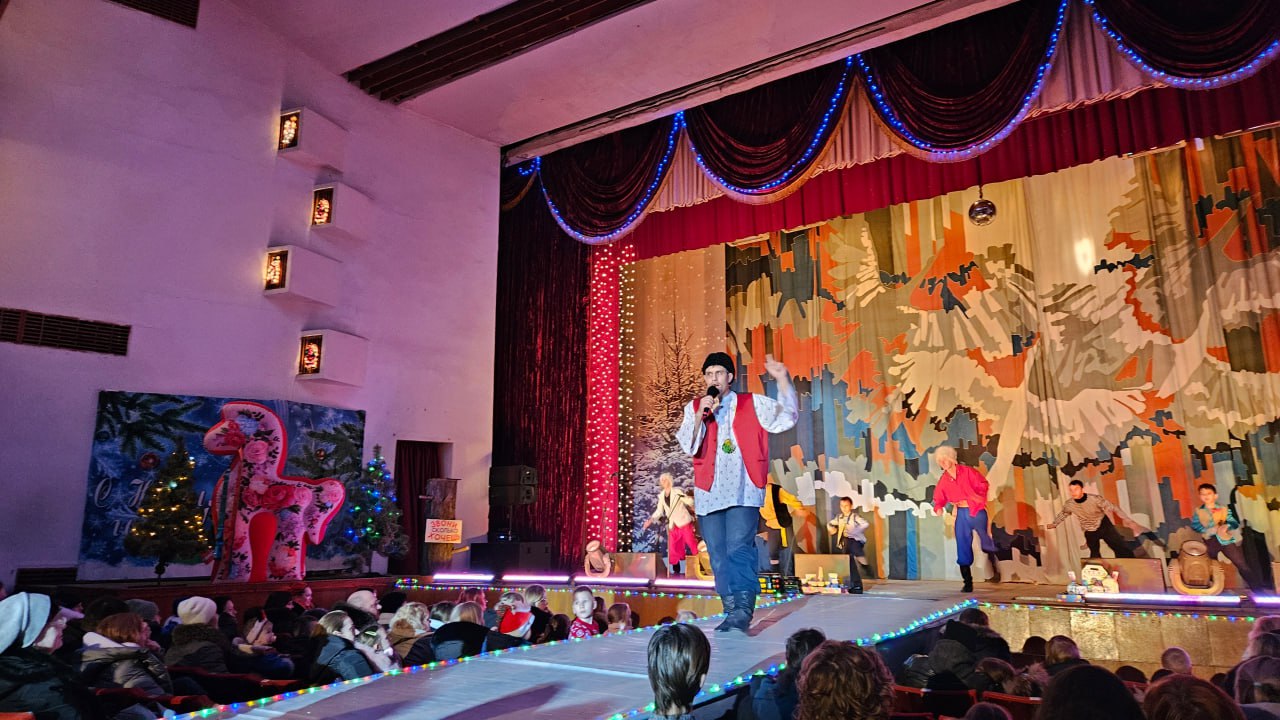 Светлана Гребенькова: Сказка на главной сцене Алчевска Светлана Гребенькова: Сказка на главной сцене Алчевска