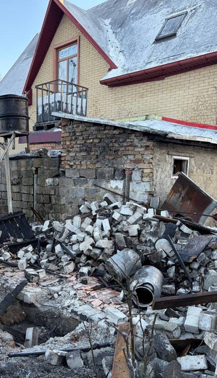 Родион Мирошник: ФОТОДОКАЗАТЕЛЬСТВА преступлений ВСУ против гражданского населения с 29 декабря по 4 января Родион Мирошник: ФОТОДОКАЗАТЕЛЬСТВА преступлений ВСУ против гражданского населения с 29 декабря по 4 января