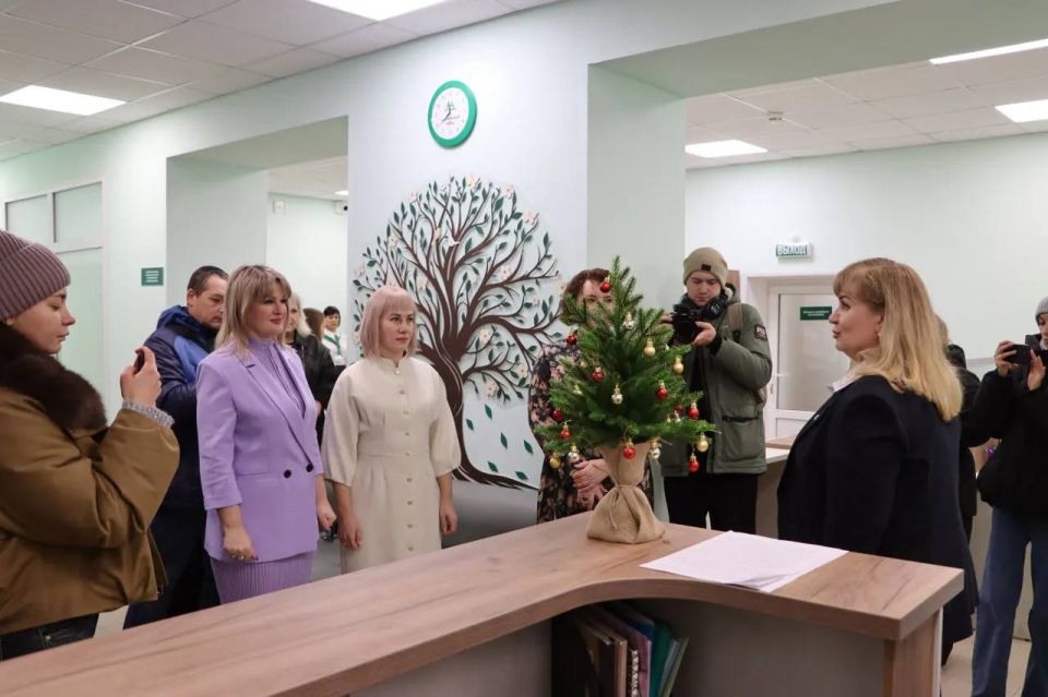 Инна Швенк: В Стаханове открылся Семейный МФЦ Инна Швенк: В Стаханове открылся Семейный МФЦ