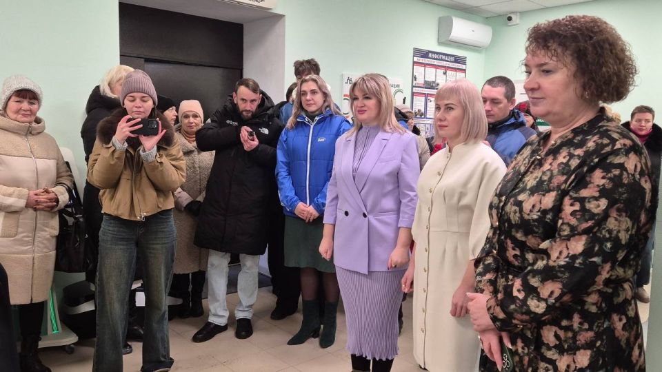 Инна Швенк: В Стаханове открылся Семейный МФЦ Инна Швенк: В Стаханове открылся Семейный МФЦ