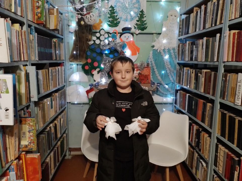 «Рождественский ангел». В преддверии светлого праздника Рождества в библиотеке-филиале №14 пгт «Рождественский ангел». В преддверии светлого праздника Рождества в библиотеке-филиале №14 пгт